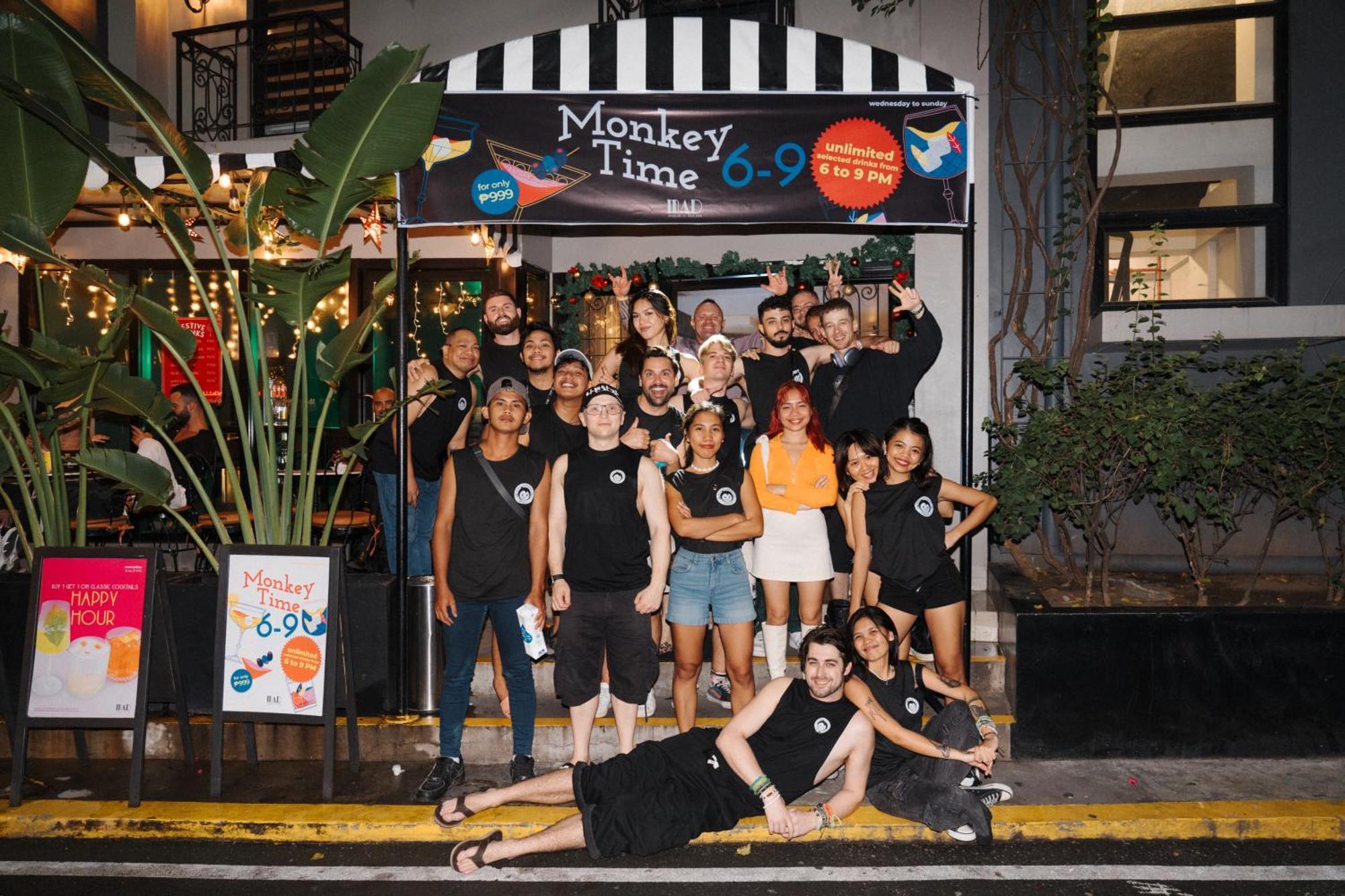 Hostel Mad Monkey Manila Makati City Exterior foto